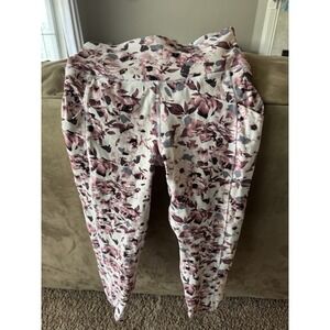 Marika Active Wear Leggings Size M
